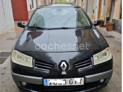 Begagnad Renault Mégane II Extreme 105 HK (77 kW) 2007 Svart Sedan