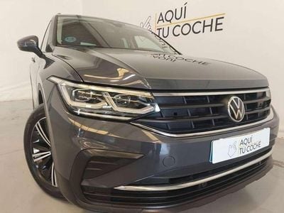 Gris Usado 2021 VW Tiguan Life SUV | 20.500 € (Super precio)