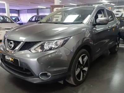 Usado Nissan Qashqai N-Connecta 110 CV (80 kW) 2017 Gris SUV