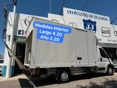 Usado Peugeot Boxer S 165 CV (121 kW) 2023 Blanco Van