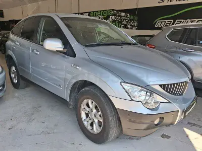 Usado SsangYong Actyon 138 CV (101 kW) 2010 Gris / plata SUV