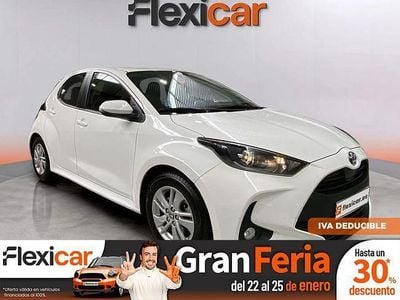Blanco Usado 2022 Toyota Yaris Hybrid Business Edition Berlina | 16.990 € (Precio justo)