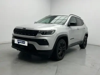 Usado Jeep Compass Night Eagle 130 CV (95 kW) 2022 Gris SUV