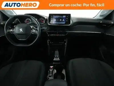 Usado Peugeot 208 Allure 101 CV (74 kW) 2020 Rojo Utilitario
