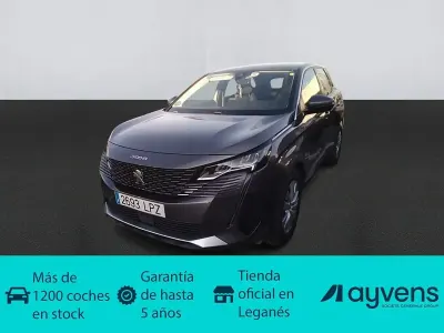 Usado Peugeot 3008 Active 131 CV (96 kW) 2021 Gris SUV
