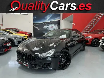 Usado Maserati Ghibli GT 330 CV (242 kW) 2023 Negro Berlina