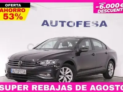 Usado VW Passat 122 CV (89 kW) 2022 Gris / plata Familiar