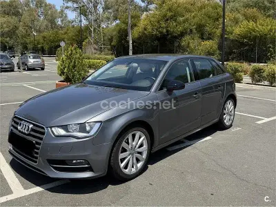 Usado Audi A3 Attraction 150 CV (110 kW) 2013 Gris / plata Berlina