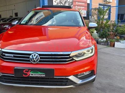 Usado VW Passat Alltrack 150 CV (110 kW) 2016 Naranja Familiar