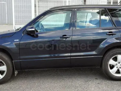 Usado Suzuki Grand Vitara 129 CV (94 kW) 2010 Negro SUV