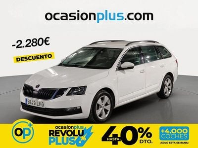 Usado Skoda Octavia Ambition 116 CV (85 kW) 2020 Blanco Familiar