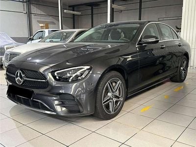 Usado Mercedes E300 320 CV (235 kW) 2023 Gris Familiar