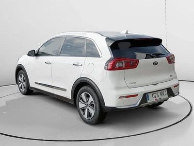 Begagnad Kia Niro 141 HK (103 kW) 2018 Vit SUV