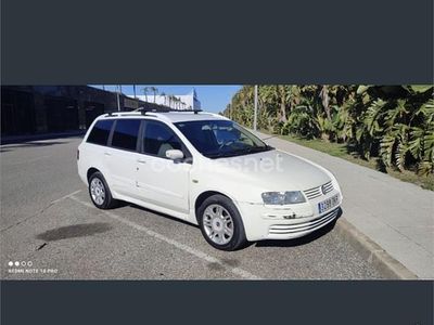 Usado Fiat Stilo Active 100 CV (73 kW) 2005 Blanco Familiar