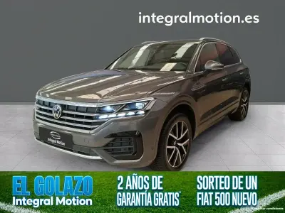 Usado VW Touareg R-line 231 CV (169 kW) 2021 Gris SUV