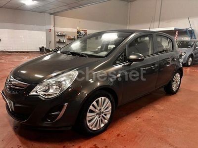 Gris / plata Usado 2013 Opel Corsa Selective Berlina | 5490 € (Precio justo)