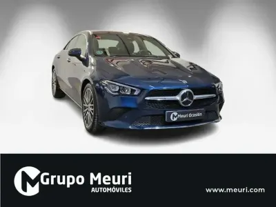 Käytetty Mercedes CLA220 190 HP (139 kW) 2021 Sininen Sedan