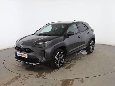 Gris Usado 2022 Toyota Yaris Cross Plus SUV | 24.599 € (Precio justo)
