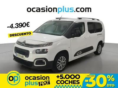 Begagnad Citroën Berlingo Feel 130 HK (95 kW) 2023 Vit Minibuss