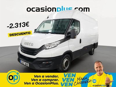 Begagnad Iveco Daily 156 HK (114 kW) 2023 Vit Sedan
