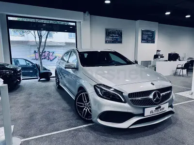 Usado Mercedes A180 136 CV (100 kW) 2018 Gris / plata Berlina