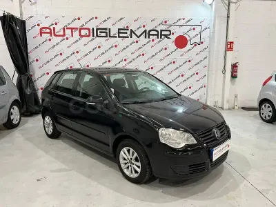 Usado VW Polo Advance 80 CV (58 kW) 2006 Negro Utilitario