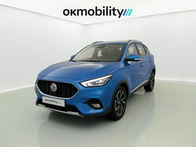 Käytetty MG ZS Luxury 111 HP (81 kW) 2023 Sininen Sedan