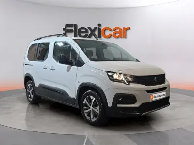 Usado Peugeot Rifter Allure 102 CV (75 kW) 2023 Blanco Monovolumen