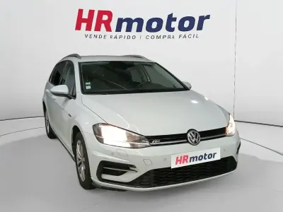 Usado VW Golf VII Advance 150 CV (110 kW) 2020 Blanco Familiar