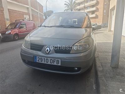 Usado Renault Scénic II Authentique 100 CV (73 kW) 2004 Beige Monovolumen