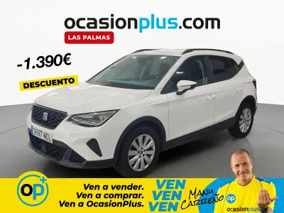 Usado Seat Arona Style 110 CV (80 kW) 2023 Blanco SUV