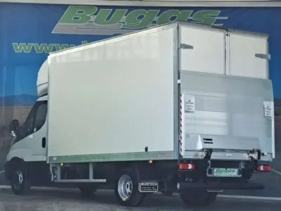 Usado Iveco Daily 160 CV (117 kW) 2023 Blanco Van