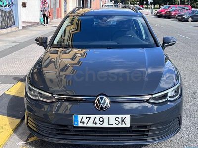 Usado VW Golf VIII 110 CV (80 kW) 2021 Gris / plata Familiar