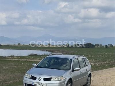Usado Renault Mégane GrandTour Dynamique 150 CV (110 kW) 2006 Gris / plata Familiar