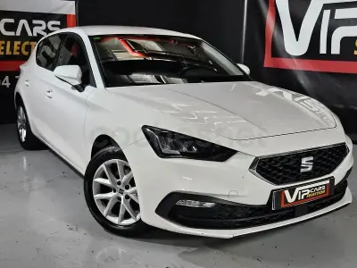 Usado Seat Leon Reference 115 CV (84 kW) 2022 Blanco Berlina