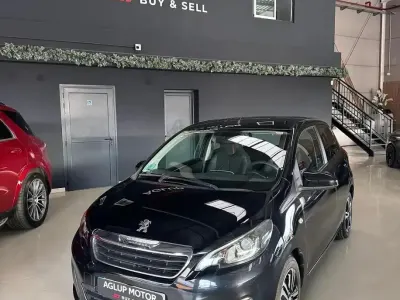 Käytetty Peugeot 108 Active 82 HP (60 kW) 2014 Musta