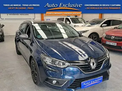 Usado Renault Mégane IV Bose Edition 115 CV (84 kW) 2019 Azul Berlina