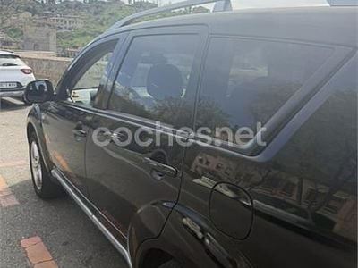 Usado Mitsubishi Outlander Intense+ 140 CV (102 kW) 2008 Negro SUV