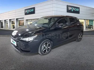 Usado MG MG3 Luxury 195 CV (143 kW) 2025 Negro Utilitario