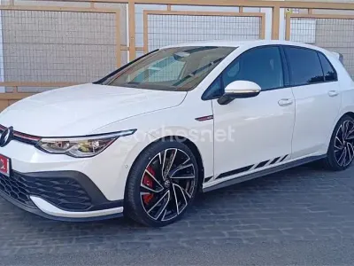 Usado VW Golf VIII GTI Clubsport 301 CV (221 kW) 2023 Blanco Berlina