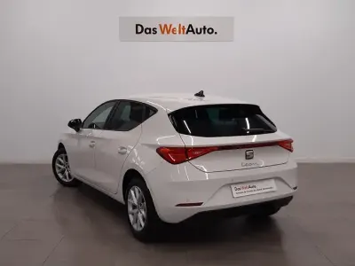 Usado Seat Leon Style 116 CV (85 kW) 2025 Blanco