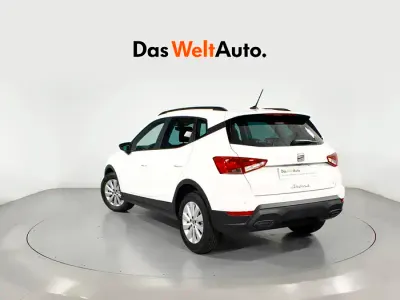 Usado Seat Arona Style 115 CV (84 kW) 2025 Blanco SUV