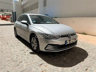 Usado VW Golf VIII 115 CV (84 kW) 2021 Gris / plata Berlina