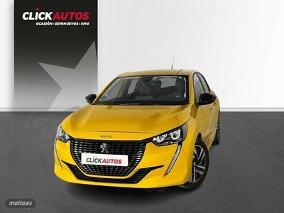 Usado Peugeot 208 Allure 100 CV (73 kW) 2022 Amarillo Utilitario