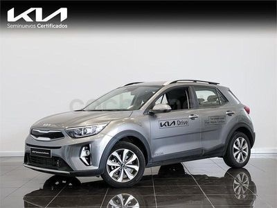 Usado Kia Stonic 101 HP (74 kW) 2025 Cinzento SUV