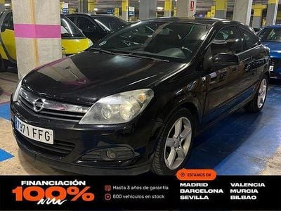 Usado Opel Astra GTC Cosmo 120 CV (88 kW) 2006 Negro Utilitario