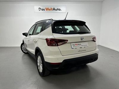 Blanco Usado 2024 Seat Arona Style SUV | 21.490 € (Un poco caro)
