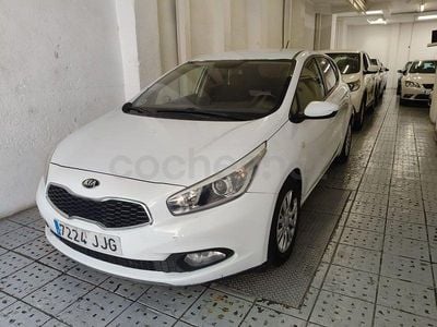 Usado Kia Ceed GT 90 CV (66 kW) 2015 Blanco Berlina