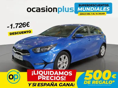 Usado Kia Ceed 120 CV (88 kW) 2023 Azul Utilitario