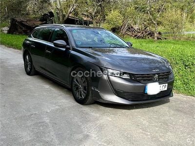 Gris / plata Usado 2019 Peugeot 308 Active Familiar | 9100 € (Precio justo)